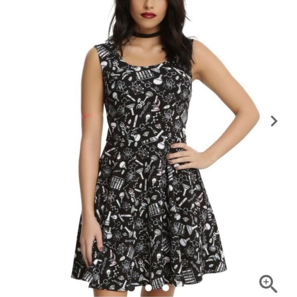 NWT Hot Topic Science Printed Skater Dress Size M - Picture 1 of 15